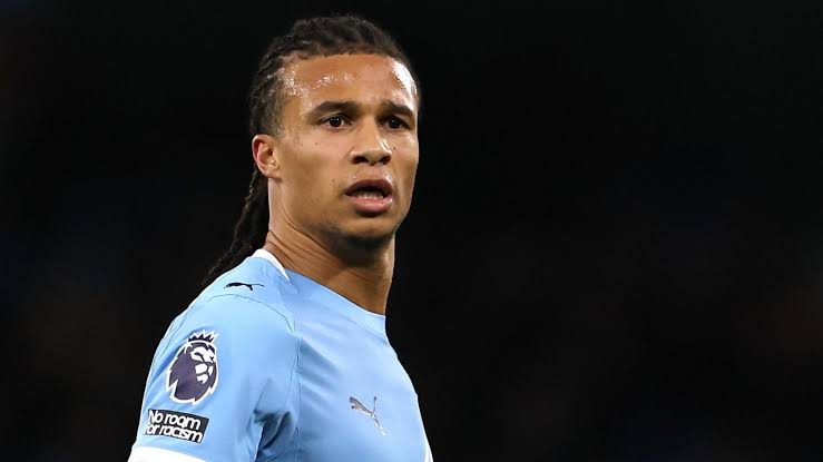 Nathan Ake có kinh nghiệm thi đấu ở môi trường đỉnh cao