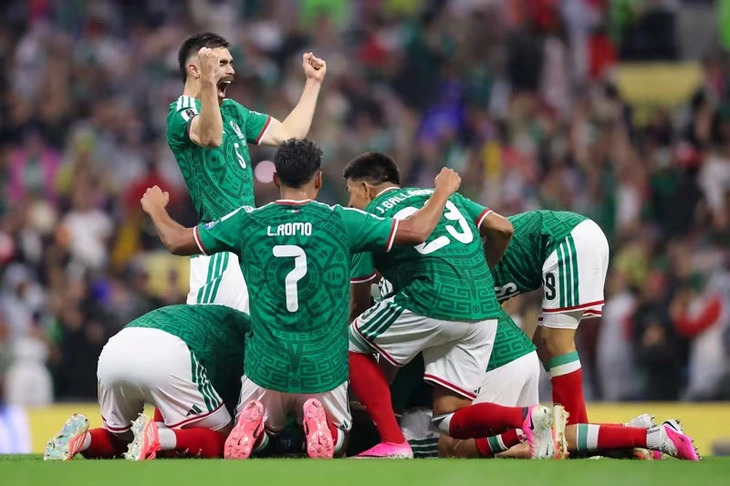 Chiến thắng giúp Mexico giành vé vào vòng